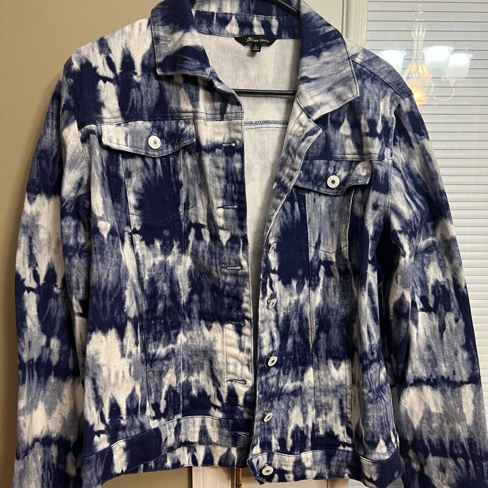 Acid washed denim jacket